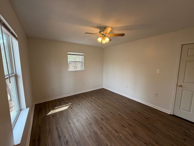 Building Photo - East AVL - Wooded Lot, Three Bedrooms