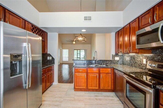 Building Photo - 4144 Greystone Way
