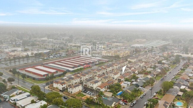 Building Photo - 365 Huntington Ct