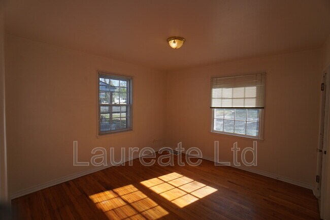Building Photo - 2425 S Humboldt St
