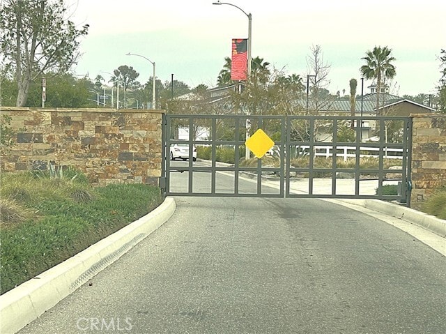 Building Photo - 4170 Powell Wy