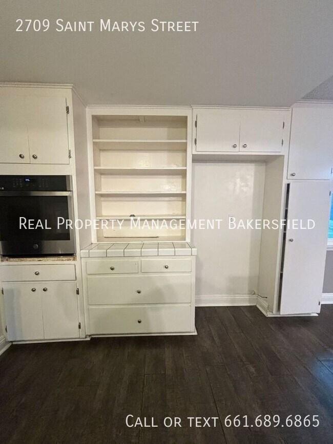 Building Photo - 2709 St Marys St