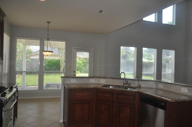 Building Photo - 20911 Avery Cove Ln