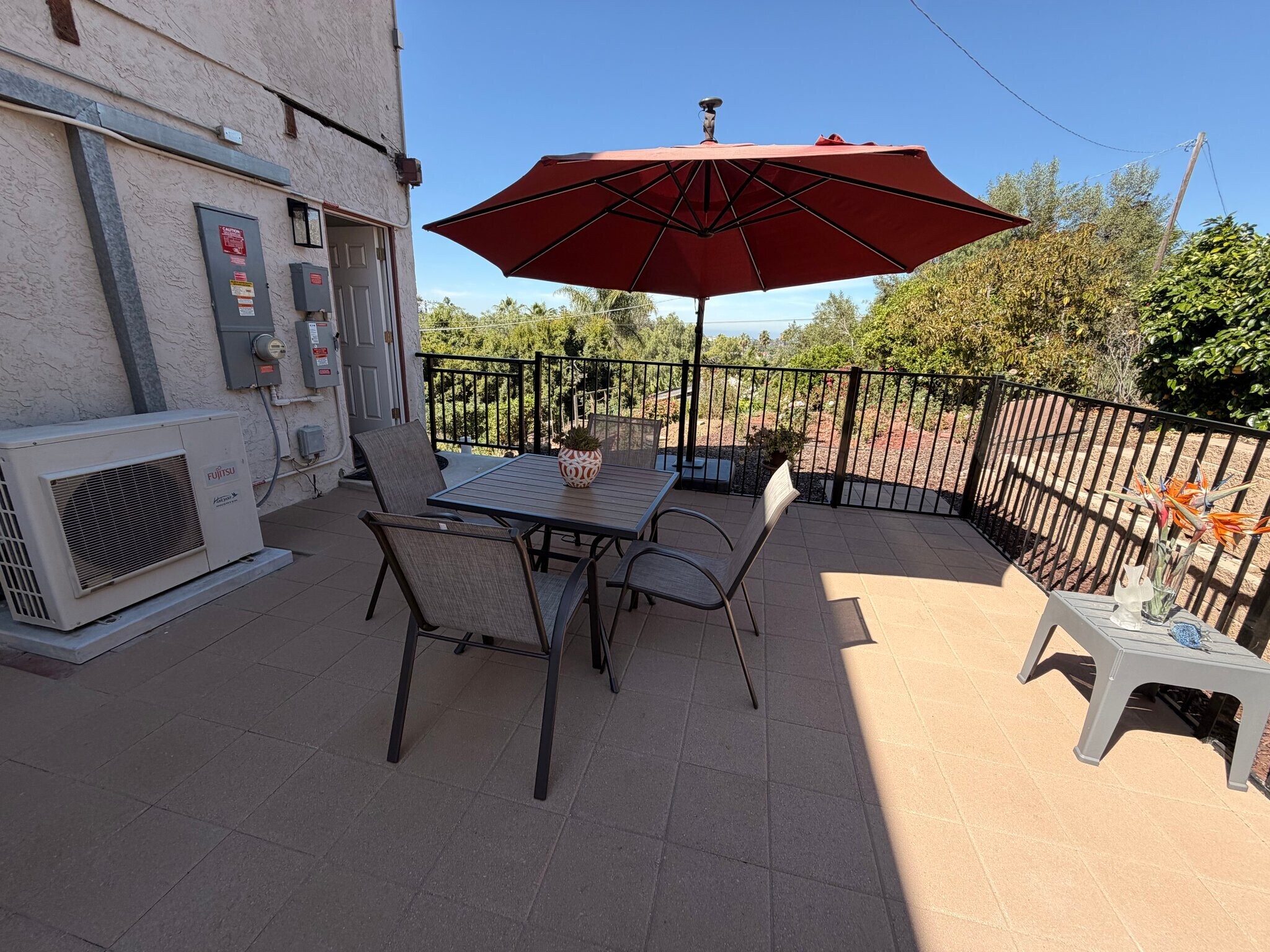 Building Photo - 1949 Monte Vista Dr