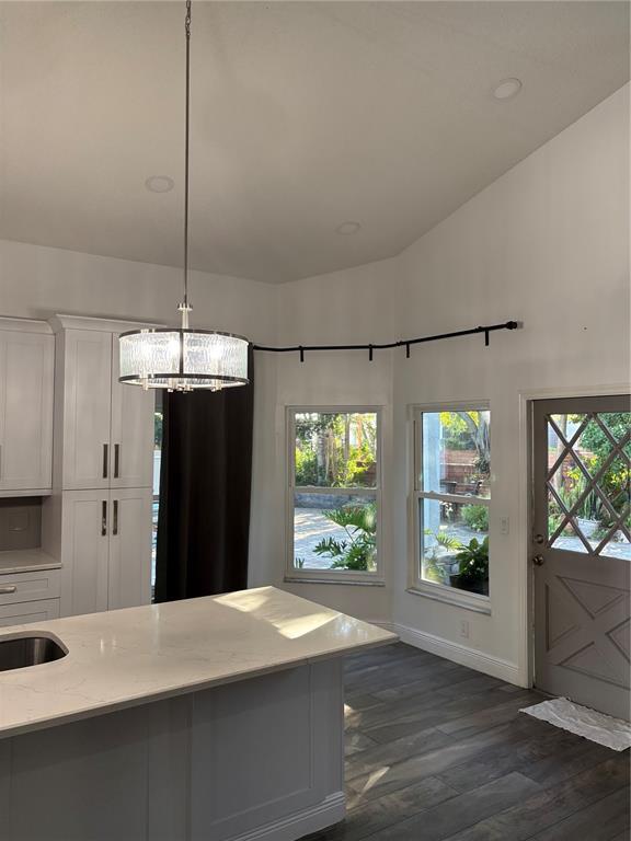 Building Photo - 12212 Holly Jane Ct