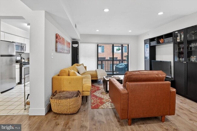 Building Photo - 236 W Taylor Run Pkwy