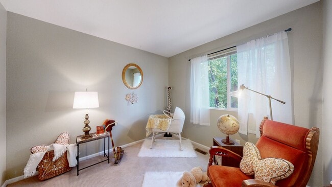 Building Photo - Beautiful 3-Bed, 2.5-Bath Home in South Fo...