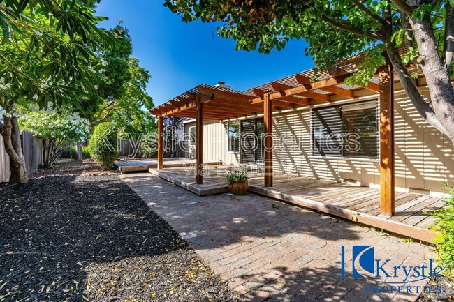 Building Photo - 343 Clydesdale Dr