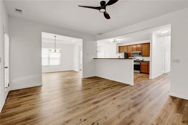Building Photo - 315 Alcovy Way