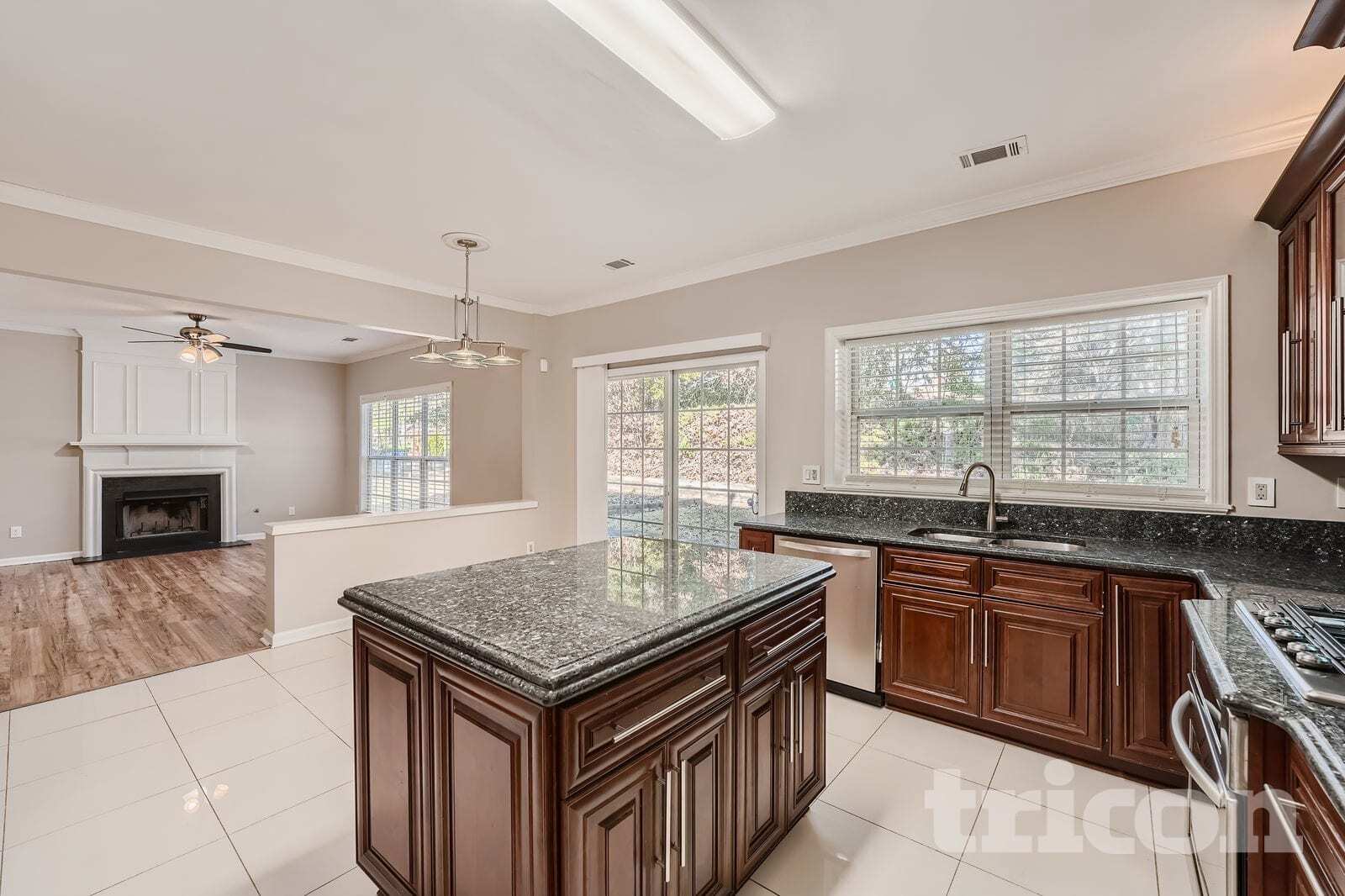 Building Photo - 5910 Haterleigh Dr