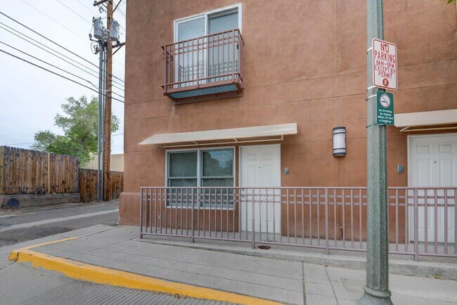 Building Photo - 400 Copper Ave NW