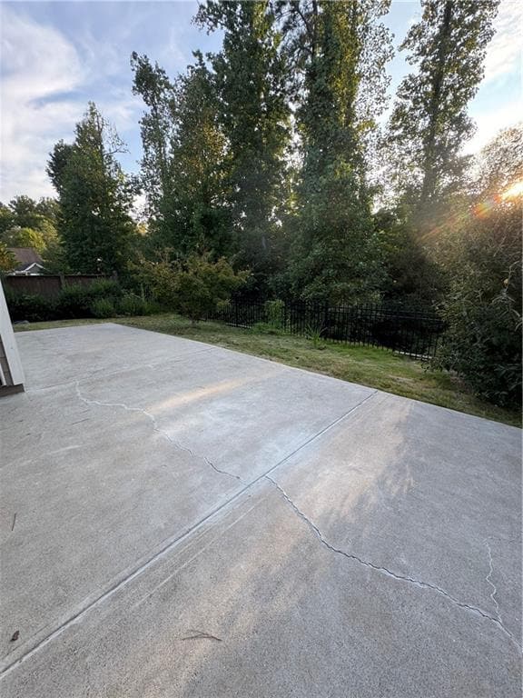 Building Photo - 2875 Goldfinch Cir