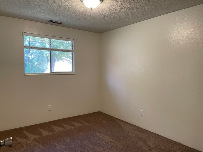 Building Photo - Nicely Tucked Away-3 Bed 2 Bath Home ~ New...