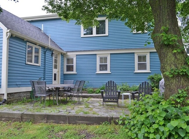 Building Photo - WINTER RENTAL: Captain John Butman House