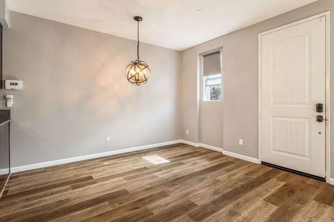 Building Photo - Beautiful 4 Bed 3.5 Bath Home in Great Sch...