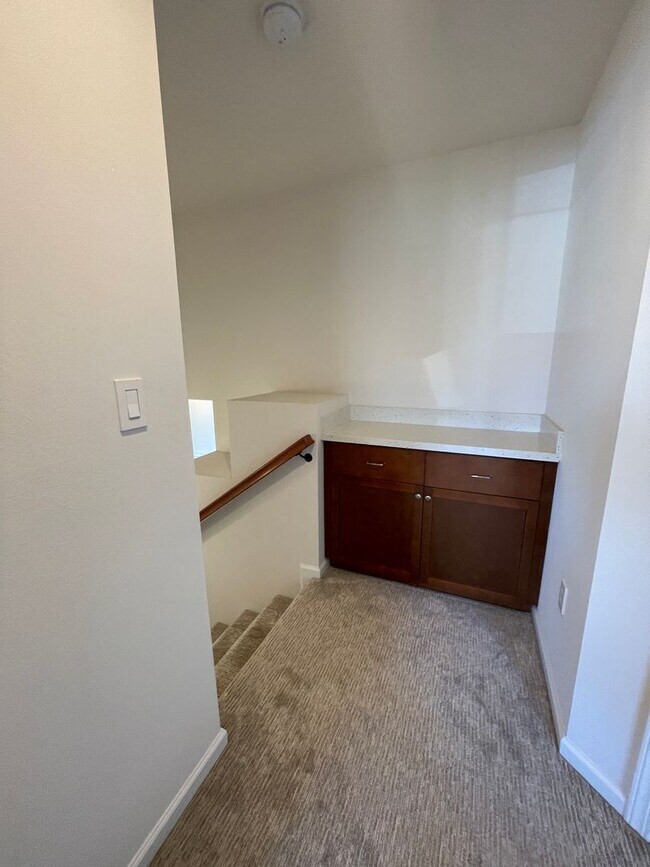 Building Photo - Pet Friendly Kahoma Village Furnished Three Bedroom