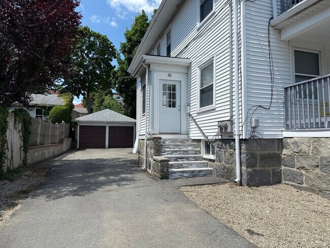 Building Photo - 41 Woodward Ave