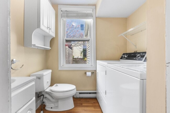 Building Photo - 352 Medford St