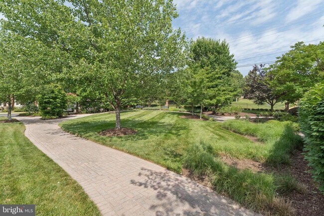 Building Photo - 12810 Falcon Wood Pl