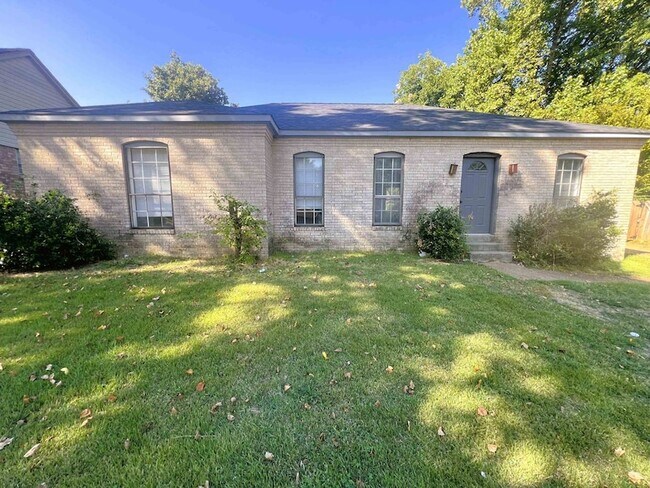 Primary Photo - 5300 Steuben Dr