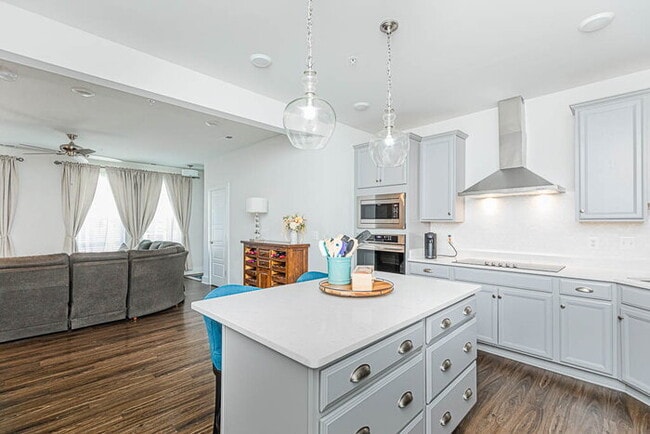 Building Photo - New 2 Bedroom Condo with Loft in Short Pump – $2,400/mo