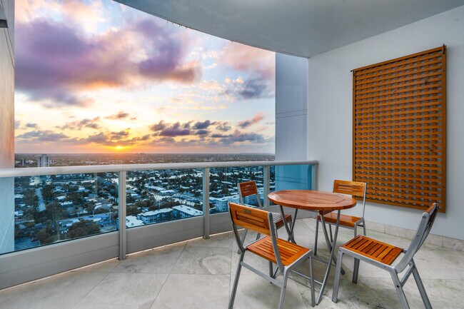 Building Photo - 1600 S Ocean Blvd