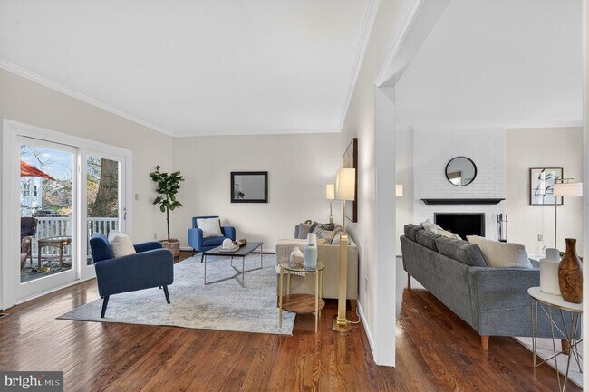 Building Photo - 1905 47th St NW