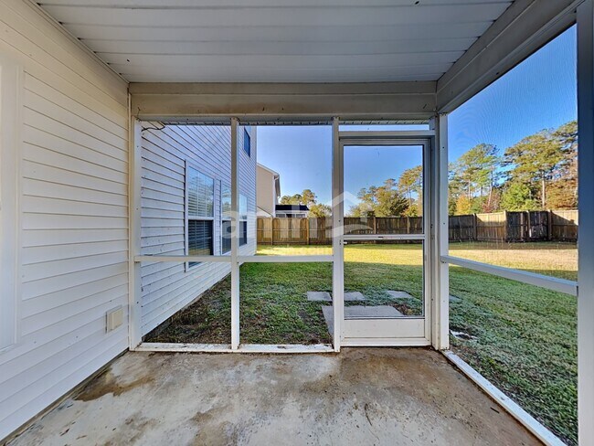 Building Photo - 213 Pine Hall Dr