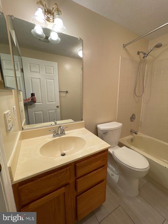 Building Photo - 6013 Same Song Square