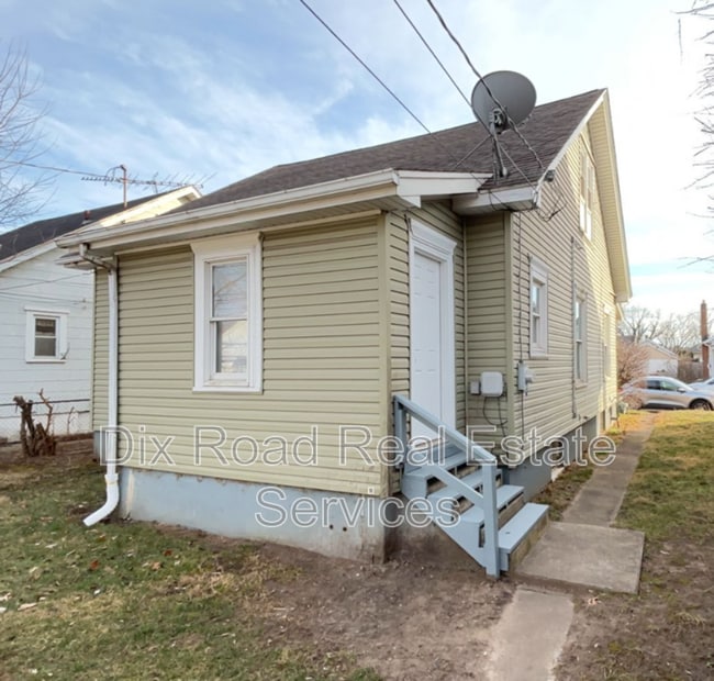 Building Photo - 2107 Queen Ave