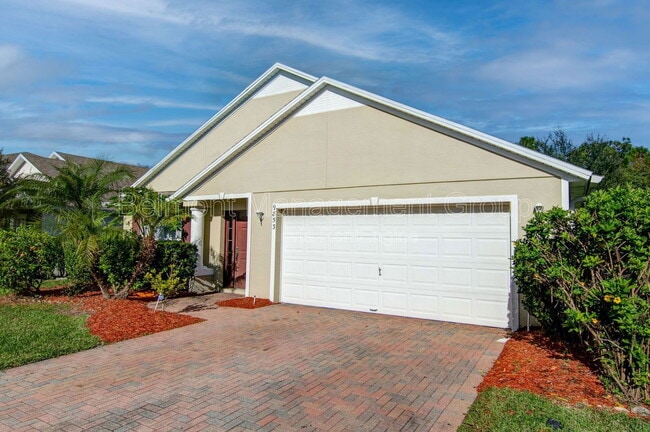 Building Photo - 9853 Portofino Dr