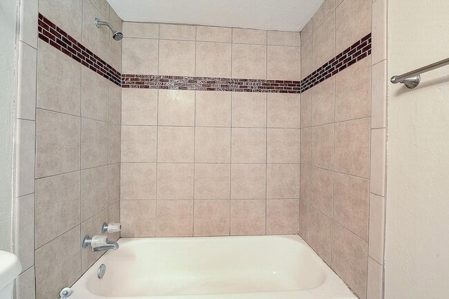 Building Photo - 5501 Adams Dr