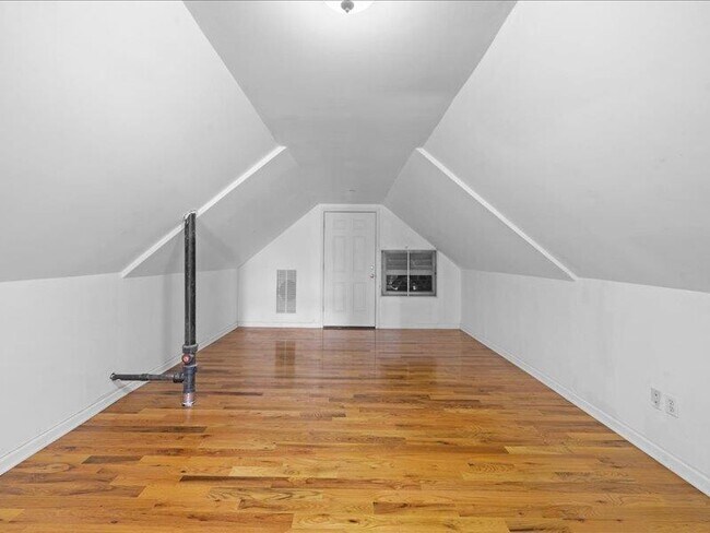 Building Photo - 283 Harrison Ave