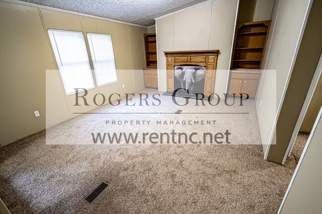 Building Photo - 117 Mallard Ln