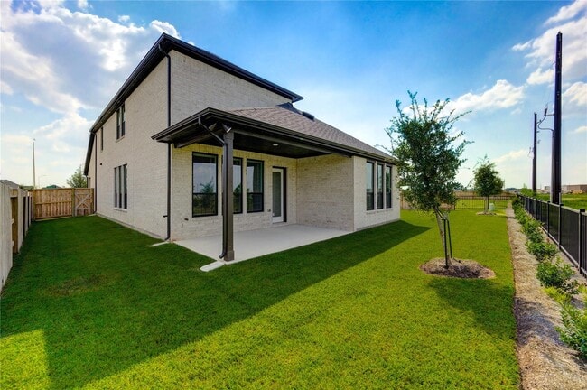 Building Photo - 25326 Loch Doon Dr