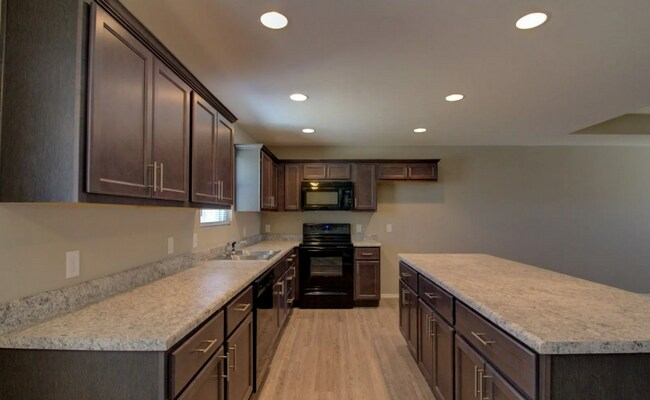 Building Photo - 3 bedroom duplex for rent in Battlefield