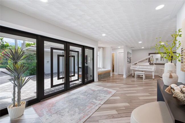 Building Photo - 8234 SW 60th Ct