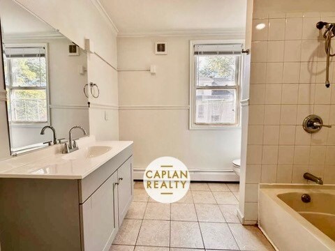 Building Photo - 2 Derby Ave