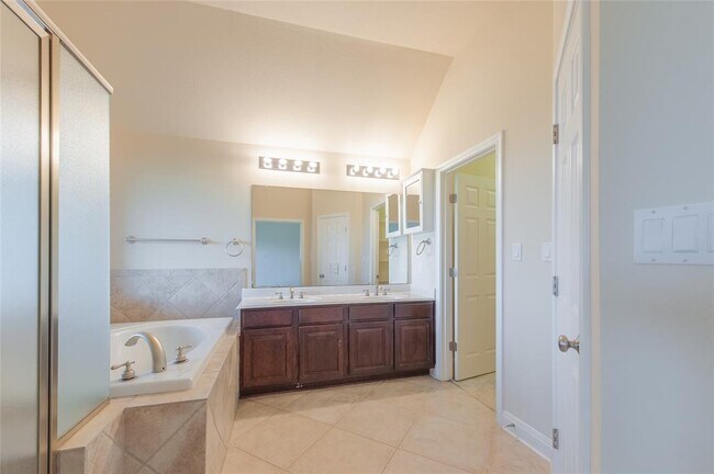 Building Photo - 109 Sunrise Ridge Cove