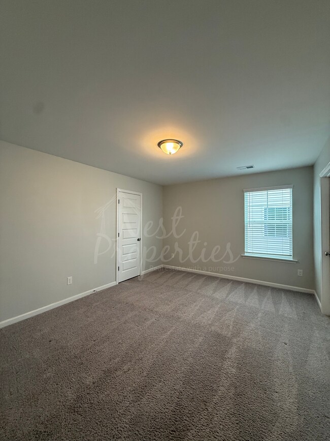 Building Photo - 143 Brockway Dr