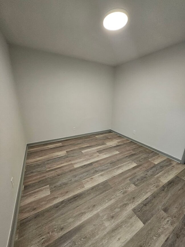 Building Photo - For Rent – Beautifully Remodeled Home in E...