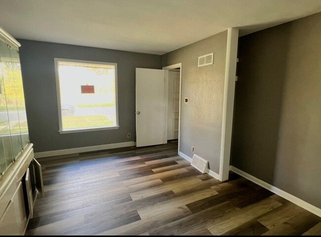 Building Photo - 5629 W Lincoln Creek Dr