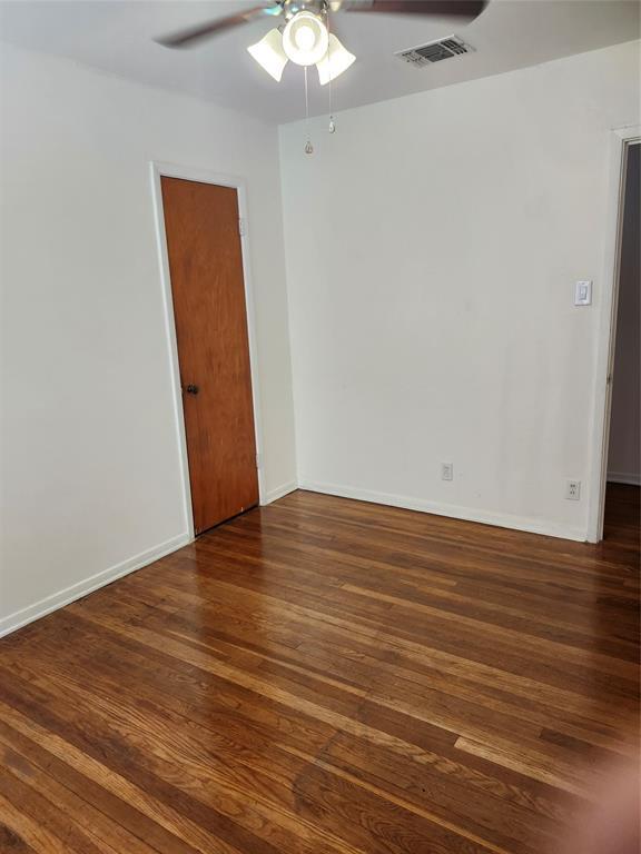 Building Photo - 5142 Stuyvesant Ln