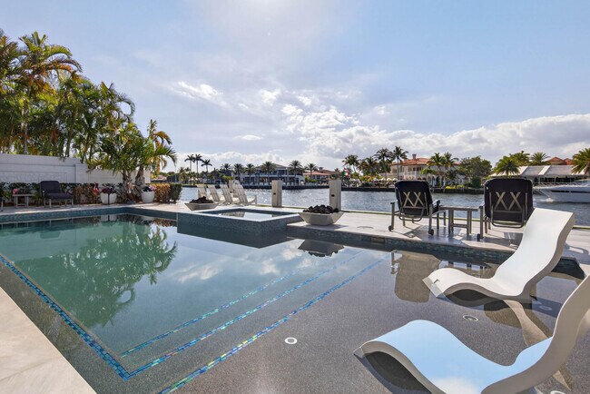 Building Photo - 3109 NE 42nd Ct