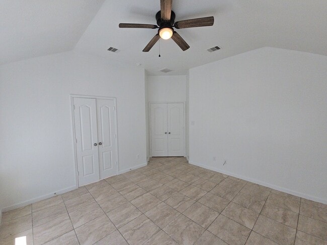 Building Photo - 1306 Squire Dr