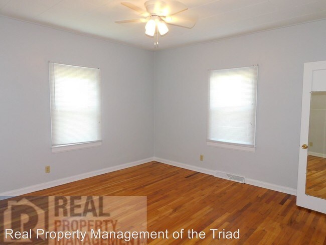 Building Photo - 3 br, 1 bath House - 2512 Yanceyville Street