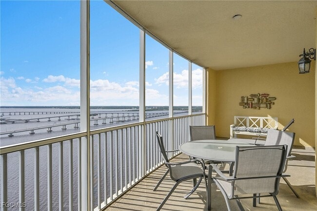 Building Photo - 2743 First St