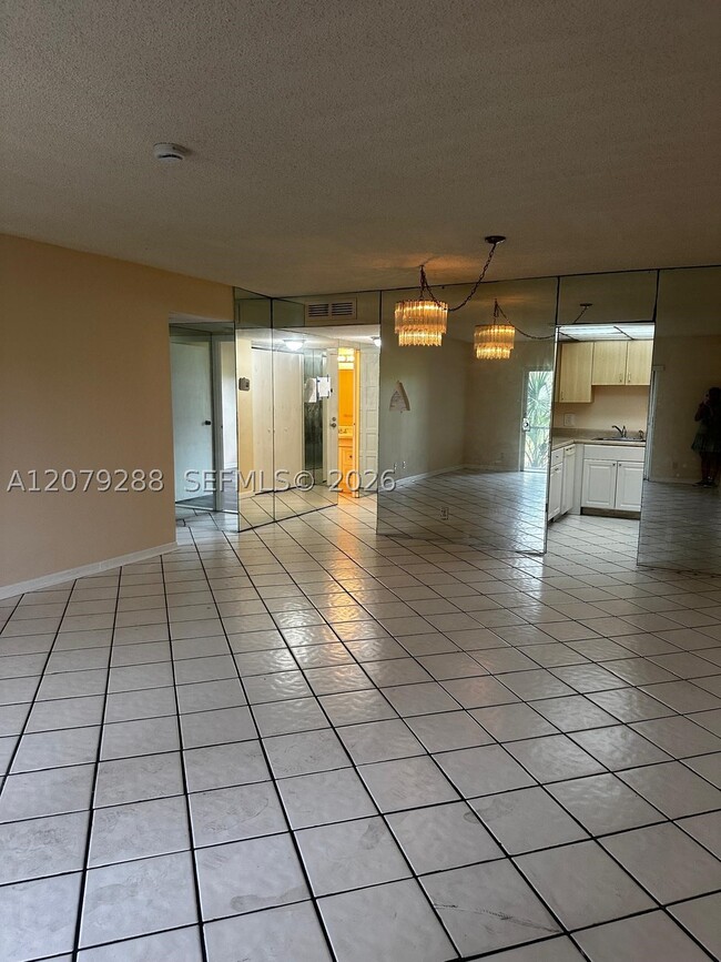 Building Photo - 6300 S Falls Cir Dr