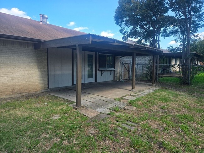 Building Photo - Garland 3 Bedroom, 2 Bath, 1 Car Garage Property That Has Been Completely Remodeled