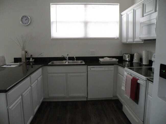 Building Photo - 10220 W Waterlander Lp